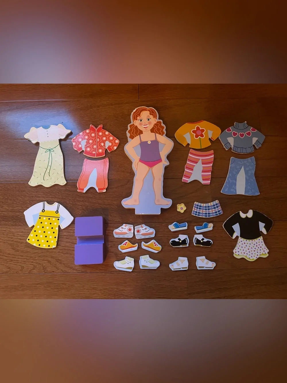 Melissa & Doug Magnetic Dress up Maggie Leigh Wooden doll & Clothing